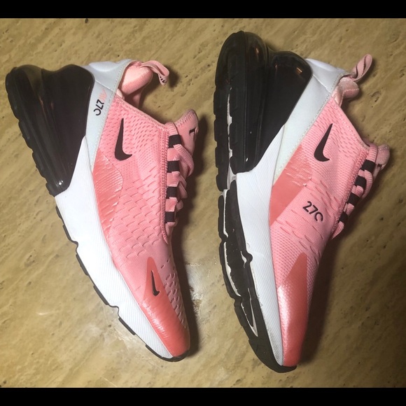 (sold)Nike Air Max 270 - Picture 2 of 3